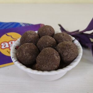 Karupu Ulundhu Urundai