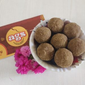 Thinai Arisi Urundai